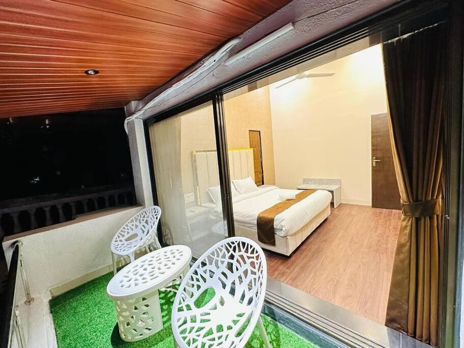 Casa Majestic Lonavala Villa Екстериор снимка