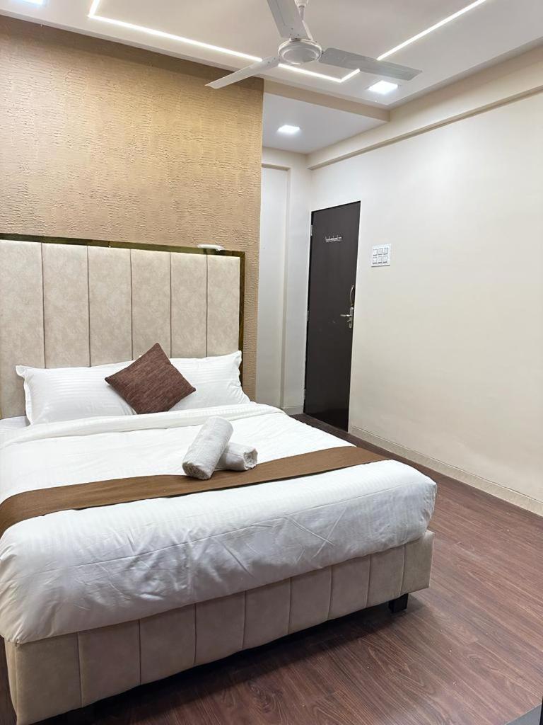 Casa Majestic Lonavala Villa Екстериор снимка