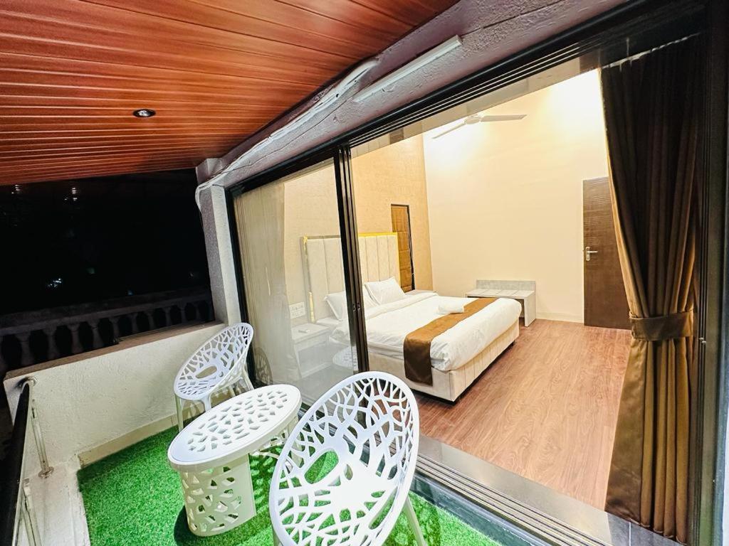 Casa Majestic Lonavala Villa Екстериор снимка
